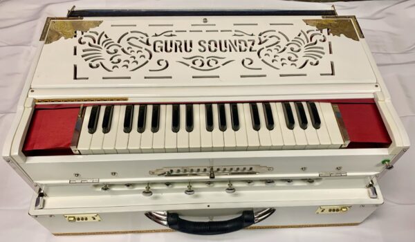 Exclusive Guru Soundz White 4 set Scale 13 scale Harmonium